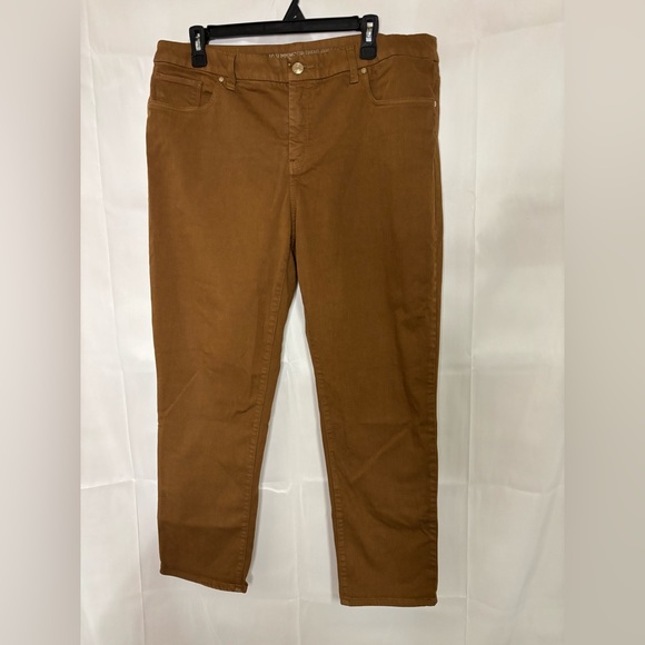 Chico's Pants - Womens size 2.5 Chicos girlfriend slimming ankle pants, #E955